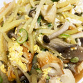 67luna's cooksnap of when they made 大根の皮とちくわ、えのきだけの卵とじ.
