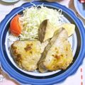 mmameco's cooksnap of when they made 簡単すぎる！ソーダ鰹の味噌マヨ焼き.