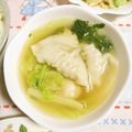 mmameco's cooksnap of when they made 市販餃子とセロリの葉で中華スープ.