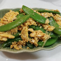 べるＬ＠ＮＩ's cooksnap of when they made スナップエンドウと卵の中華炒め.