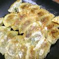 なのはな☆1972's cooksnap of when they made 『餃子のひみつ』のぎょうざ♡ の思い出♬.