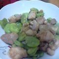 yurizgrill's cooksnap of when they made そら豆と鶏肉ころころオイスタ炒め.