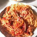 お母さんはおこり虫's cooksnap of when they made 鶏ももと玉ねぎのトマトパスタ.