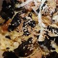 カクヨ's cooksnap of when they made たっぷりキャベツとツナの梅わさび丼.