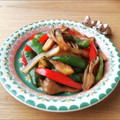 Newチヨコっと♪'s cooksnap of when they made ピーマンと舞茸と玉ねぎの炒め物.