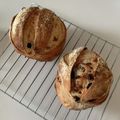 cocecco's cooksnap of when they made いちじくと胡桃のクリームチーズパン.