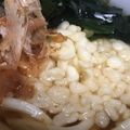 ゆかゴマちゃん's cooksnap of when they made ♪いつものつゆで★駅地下のたぬきうどん.
