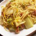 あっつあっつん's cooksnap of when they made 白菜とベーコンの塩焼きそば.