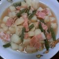 サトモユリア's cooksnap of when they made 簡単ジャガイモとベーコンのバター醤油煮.