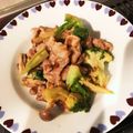 よしお03's cooksnap of when they made ブロッコリーと豚肉きのこのマヨ炒め.