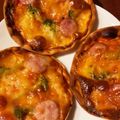 愛猫ベリー's cooksnap of when they made 餃子の皮で余り物ピザ.