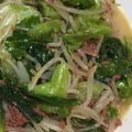 ブロッコリーの部屋's cooksnap of when they made 酒の肴に！もやしとレタスのコンビーフ炒め.