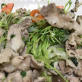 豆乳pudding's cooksnap of when they made ササッと☆豚小間と豆苗の塩ニンニク炒め.