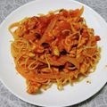 えのごん's cooksnap of when they made カレー粉で☆スパイシートマトソースパスタ.