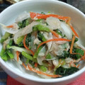 かっくろ's cooksnap of when they made 法蓮草と新玉葱と人参、ツナで和えただけ♬.