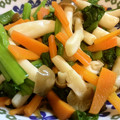 ふ〜あちゃん's cooksnap of when they made 小松菜としめじと人参のお浸し.