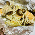 joy09's cooksnap of when they made 鮭ときのこと玉ねぎのホイル焼き.