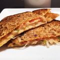 ☆GSSQHY☆'s cooksnap of when they made 逆ピザトースト☆ホットサンドピザ.
