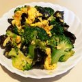 クックQPU4ZJ☆'s cooksnap of when they made ⭐︎ブロッコリーとキクラゲの卵炒め.