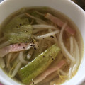 amileamila's cooksnap of when they made 【農家のレシピ】もやしとレタスのスープ.