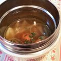 tikariri's cooksnap of when they made じゃがいもとウィンナーのコンソメスープ.