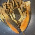 Tiny♡'s cooksnap of when they made 塩シャケとしめじのソテー.