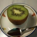 大魔女's cooksnap of when they made キウイの簡単な食べ方.