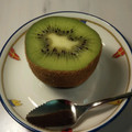 大魔女's cooksnap of when they made キウイの簡単な食べ方.