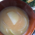 amileamila's cooksnap of when they made 簡単★じゃがいもと玉ねぎの味噌汁.