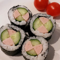 M☆mの母's cooksnap of when they made お魚ソーセージときゅうりの簡単海苔巻ご飯.