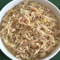 Yokchina's cooksnap of when they made サッポロ一番で！カニたま酸辣湯麺.