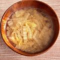 トモ２'s cooksnap of when they made ごま油香る、白菜・玉ねぎ・舞茸の味噌汁.