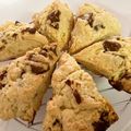 MRay☆'s cooksnap of when they made 余った生クリームで！チョコレートスコーン.