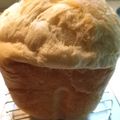 笛吹きみほっち's cooksnap of when they made HBで生クリーム食パン.