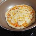 みゃじま's cooksnap of when they made ＊薄力粉で簡単＊フライパンピザ.