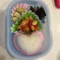 ☆あきaki★'s cooksnap of when they made 大人 キャラ弁Wハート弁当 バレンタイン.