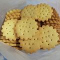 せんにっか's cooksnap of when they made 簡単さくさくビスケット.