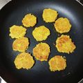 モグモグもぐたん☆'s cooksnap of when they made 離乳食⑨ヵ月以降 コーンフレークおやき.
