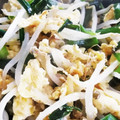 SuusanJ's cooksnap of when they made 簡単 ニラ玉もやし炒め.