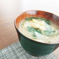 さぁさ52's cooksnap of when they made 玉ねぎとワカメの味噌汁♪.