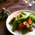 haruku221's cooksnap of when they made スナップエンドウとベーコンの中華炒め.
