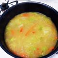 えんどうまめ1449's cooksnap of when they made 白菜・キャベツの使い切り☆コンソメ味噌汁.