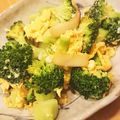 かなりんココりん's cooksnap of when they made ブロッコリーとエリンギの玉子炒め.