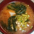 precious☆'s cooksnap of when they made 豆腐とわかめの基本の味噌汁.