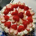 ビバリー's cooksnap of when they made イチゴの飾り切り❤ハートと桜の花びら.