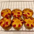 かならっこ☆'s cooksnap of when they made いちごとクリームチーズのHMマフィン.