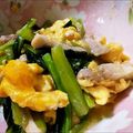 mo＊mo's cooksnap of when they made ごま油がきいた甘タレ小松菜,豚肉,卵炒め.