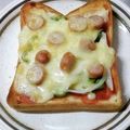 ぼくグディ's cooksnap of when they made 簡単トーストピザ♪.