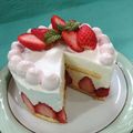 mocolove☆'s cooksnap of when they made 苺のヨーグルトケーキ✾フレジェ風.