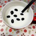 ふうはっちゃん's cooksnap of when they made 黒豆ヨーグルト.